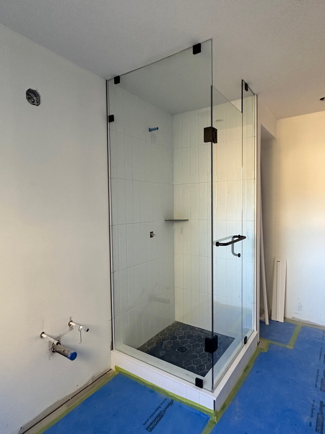 SHOWER GLASS DOORS ENCLOSURES OFFICE ENTRANCES GLASS RAILING ETC in Bathwares in Oakville / Halton Region - Image 2