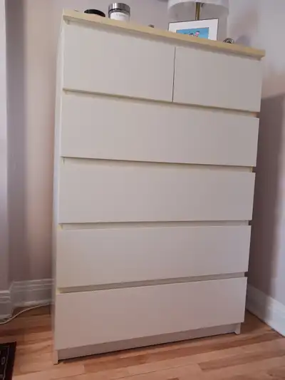 À DONNER - COMMODE, MEUBLE TV, TABLES CHEVET, View more