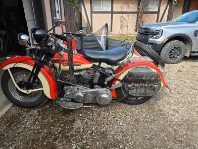 Part of a friend's estate. Registered as a "1948" based off engine numbers. Bike appears to have a l...