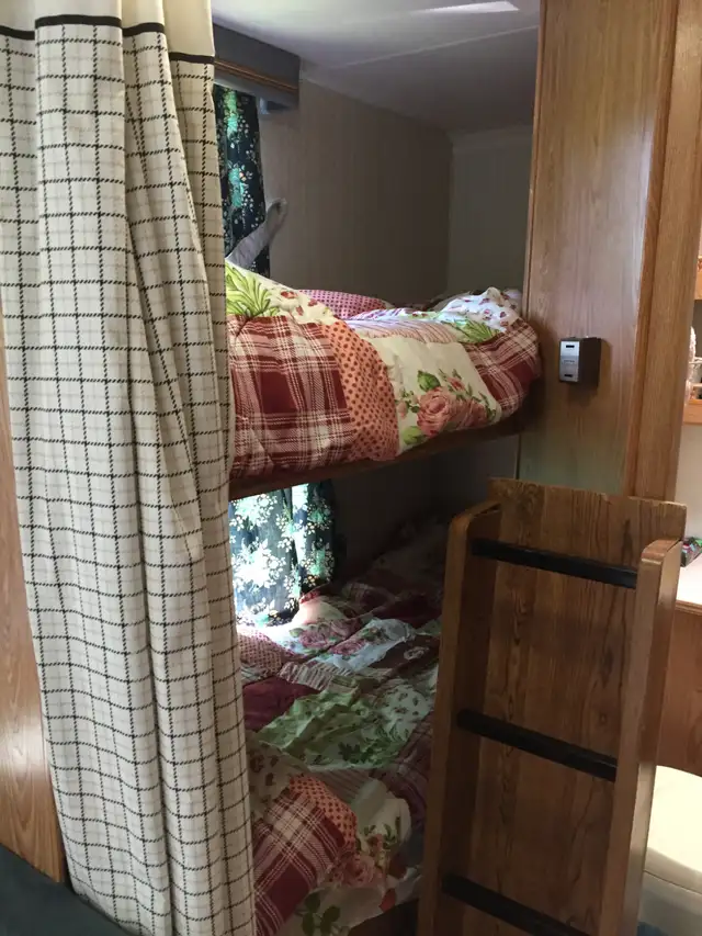 VINTAGE SKYLINE LAYTON CAMPER TRAILER RENTAL in New Brunswick in Canada - Image 3