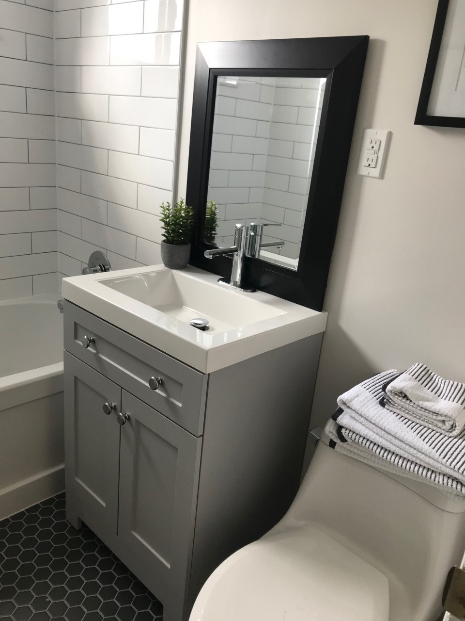 Spacious One Bedroom Apartment for Rent in Barrie 4