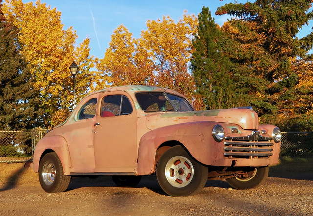 1946 Ford  Coupe Car Parts,  Side Trim Flathead V8 in Auto Body Parts in Medicine Hat - Image 2