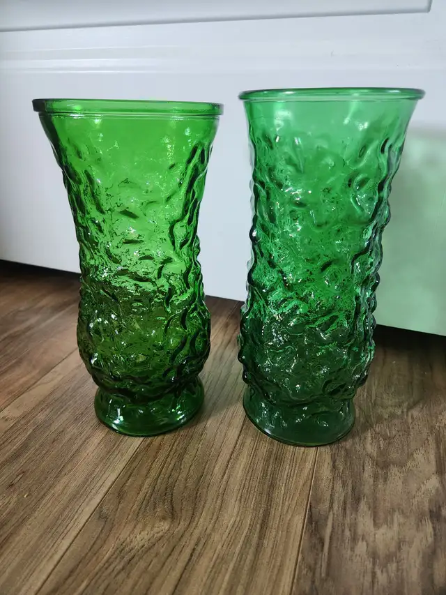 2 VINTAGE green glass vases (Hoosier Glass + E.O. Brody) $10 ea. in Arts & Collectibles in Fredericton - Image 3