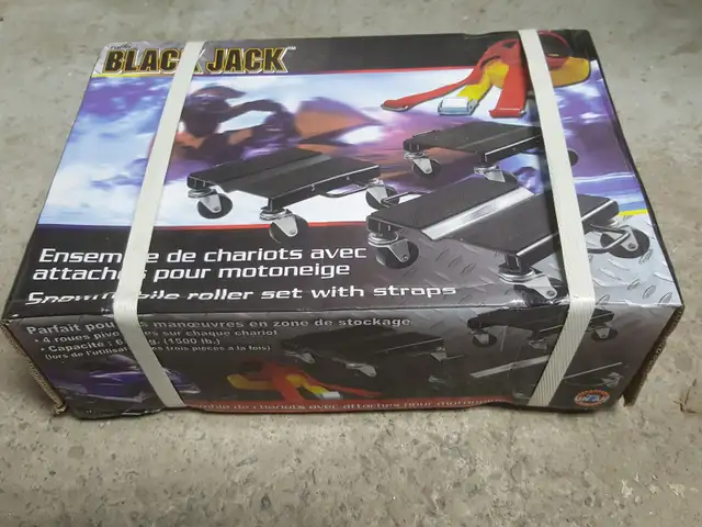 NEUF Roulette - Chariot motoneige snowmobile roller - dolly in Other in City of Montréal - Image 3
