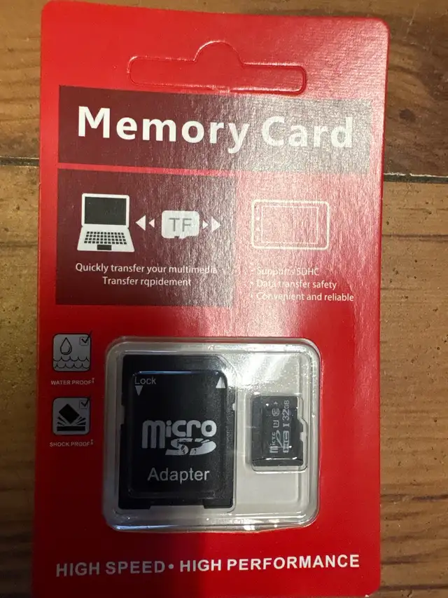 **New-Neuf** Carte Micro SD 32GB Micro SD Card  Card  in Other in City of Montréal - Image 3