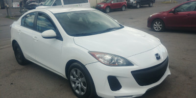 2013 Mazda 3 CLEAN ONE OWNER