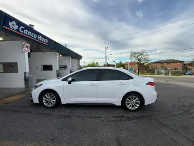 COROLLA SE 2023 White color Mileage:~151000 km Price: 18000$ Call for details: 2899390763