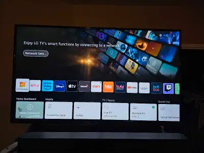 Lg tv 50 inch 4k asking 280 or best offer
