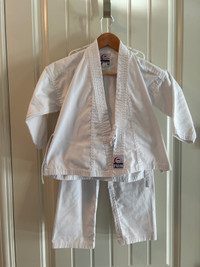 Fuji size 000 kids martial arts gee