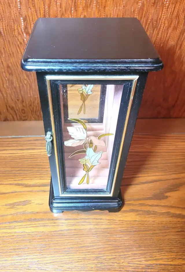 1970s Mele Black Jewelry Box Armoire Glass Door Tall Dresser in Jewellery & Watches in Markham / York Region - Image 5