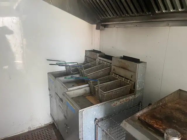 Food Trailer603224655098685446