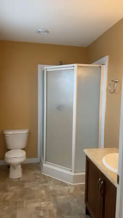 PRIVATE ROOM AND PRIVATE BATHROOM FOR RENT