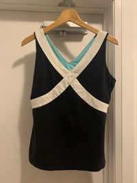 Lululemon “Wet Dry Warm” top fits sz L 