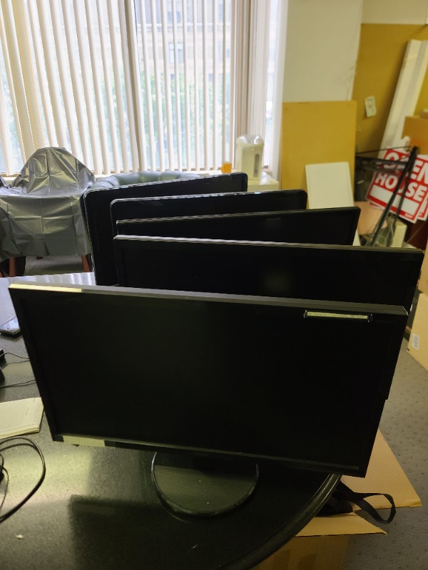 Dell monito rs 23 to 24 inches Monitors City of Toronto Kijiji