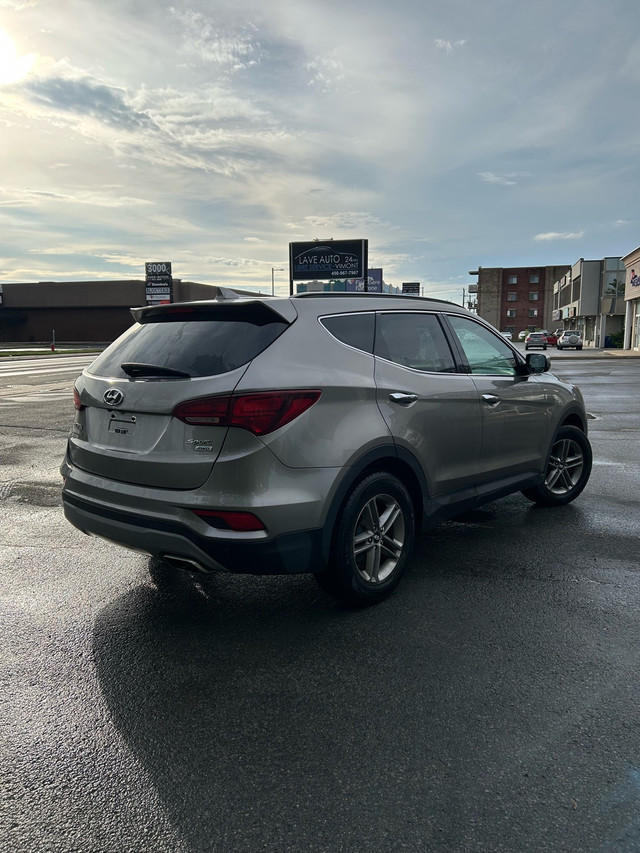 2018 Hyundai Santa Fe AWD dans Autos et camions  à Laval/Rive Nord - Image 4