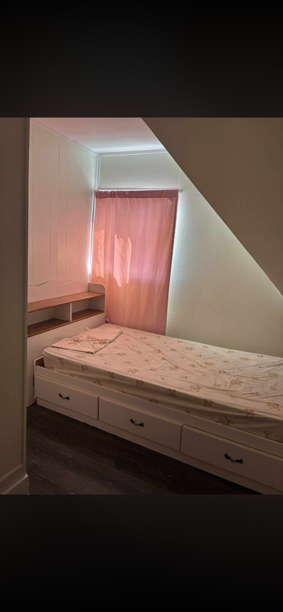 Looking for a clean, responsible tenant for a private room in the heart of stellarton ✅ Location: St...