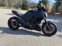 Ducati Diavel Dark, lots of upgrades.well maintained!
