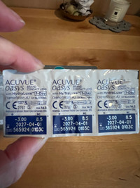 Acuvue Oasys Contact Lenses -3.00