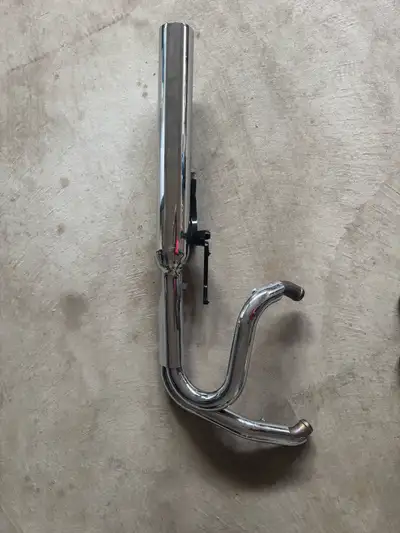 Stock exhaust off my 2014 Harley Davidson FXDL. Great condition. $150