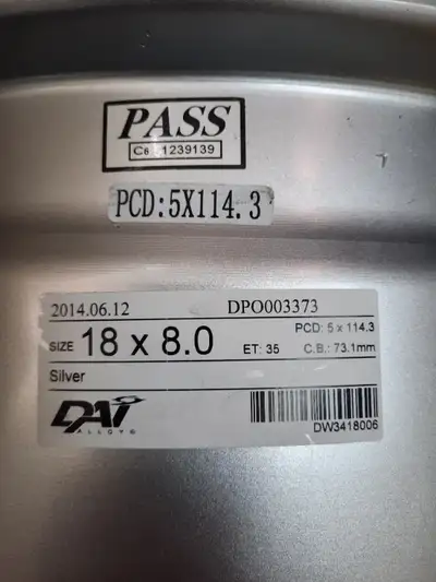 4 jantes bon état, comme neuf. 18" x 8" PCD: 5 x 114,3 CB: 73,1 mm