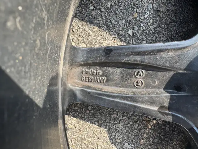 Authentic Mercedes AMG 18” 5 Spoke Rims 245/40R18 225/45R18 in Tires & Rims in Markham / York Region - Image 7