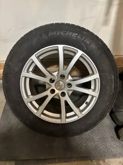 4 225/65r17 tires (tires have good tread but are from 2016 so should be replaced) on aluminum 17 inc...