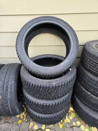 KUMO 225 45 19R Winter Tires Set of 4 They came off of a 2010 G37X INFINITY COUPE.