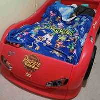 Lightning McQueen Twin Sized Car Bed