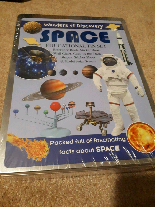 Space Educational Tin Set64551240699650120