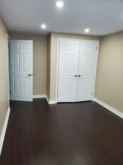 Room is located near to the Pickering Town Centre & close to many amenities including local Durham t...