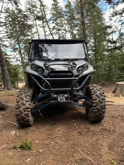 Get ready for Spring with this well-maintained and stored inside 2020 Kawasaki Teryx4 featuring nume...