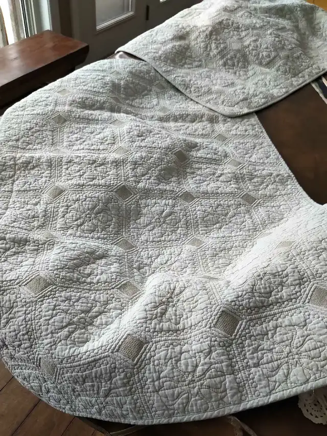 Very Large Quilt-Like Pillow Covers, Pale Seafoam Green 40 x 25" in Bedding in Stratford - Image 2