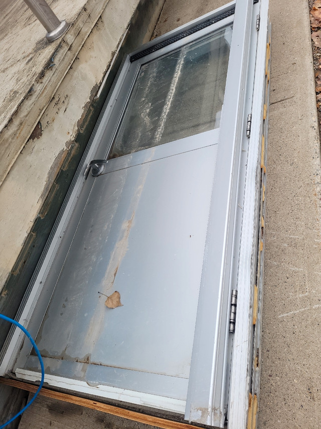 36" Commercial Aluminum Door and frame in Other Business & Industrial in Lethbridge