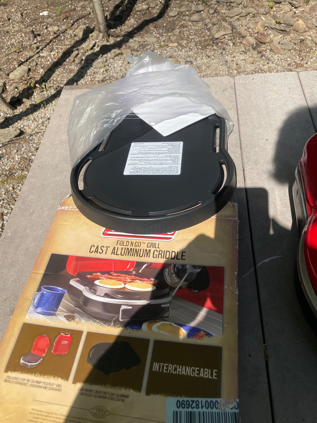Coleman fold and go griddle with additional cast aluminum griddl Fishing, Camping & Outdoors