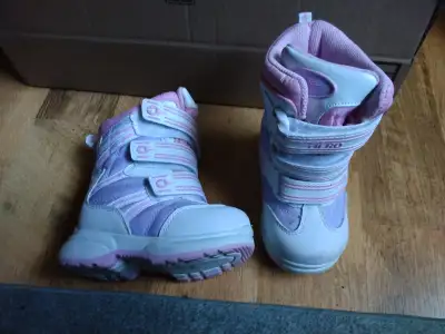 Girls Size 6 Winter Boots, View more