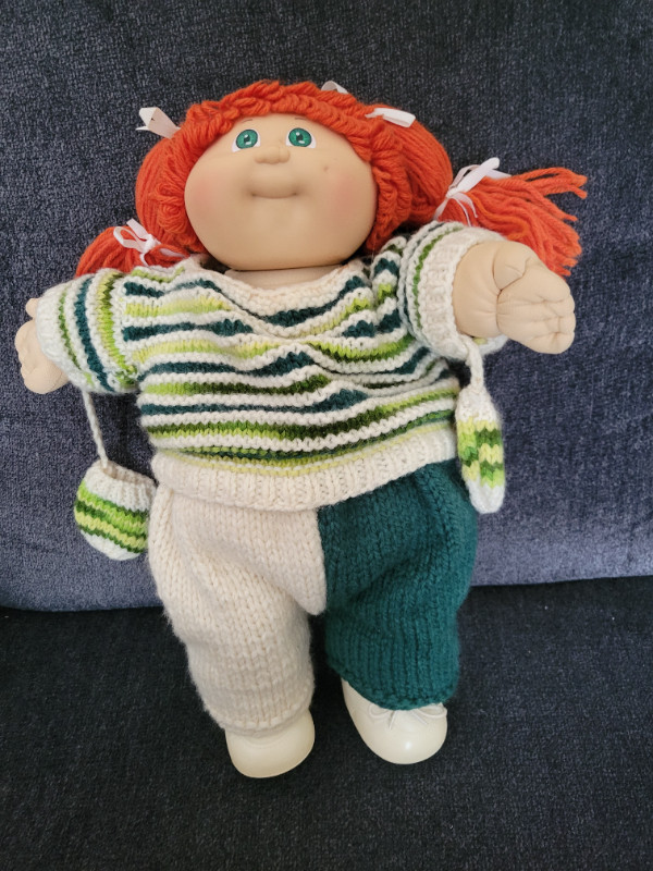 Cabbage Patch Doll in Arts & Collectibles in Thunder Bay
