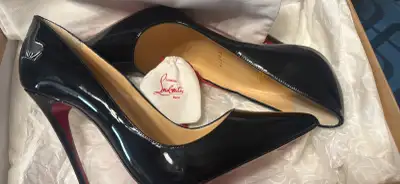 Authentic Christian Louboutin So Kate 120 pumps in classic black patent leather. • Condition: Brand...