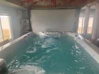 Swim Spa / Hot Tub
