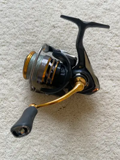 Daiwa Exceler LT 2500D Spinning Reel - very good condition - comes spooled w/10lb Powerpro braided l...