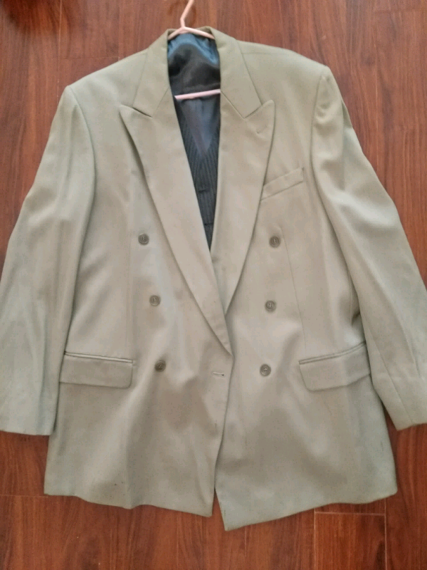 Men's 46 long blazer $15 in Men's in City of Toronto - Image 2