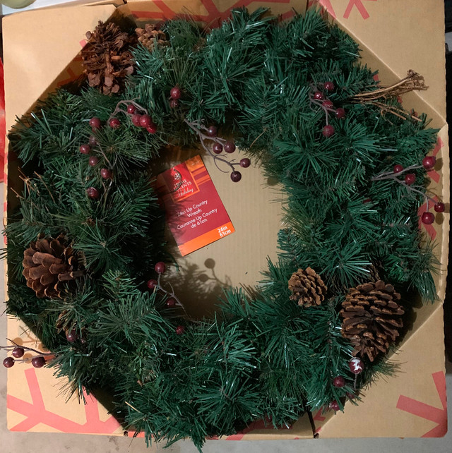 Christmas Wreath 18” in Holiday, Event & Seasonal in Winnipeg