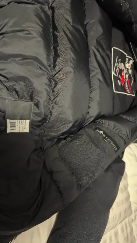 Moose Knuckles Mens All Black Ballistic Bomber Jacket XXL in Men's in City of Toronto - Image 3