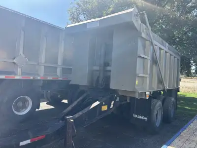 1998 Walanga tandem pup. Still has current safety and in excellent condition for the age. Needs noth...