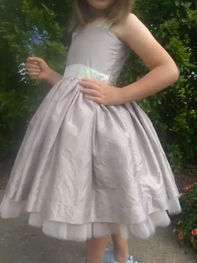 Special Occasion girls Dress from Mademoselle Charlotte. Size 6., View more