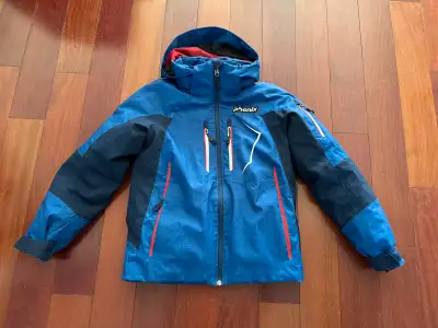 High end kids ski jacket that my youngest has now outgrown. Super warm with lots of pockets and feat...