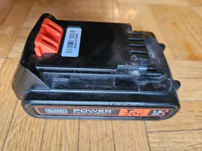 This is a used genuine Black and Decker Power Connect 20V 1.5Ah lithium battery, perfect for your co...