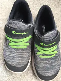 Champion kids 11T running shoes 