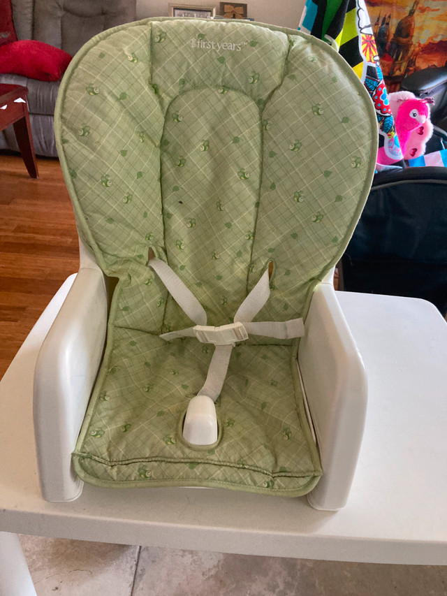 Learning Curve The First Years booster seat in Feeding & High Chairs in Ottawa