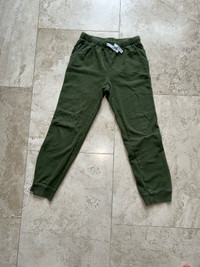 Casual Carters Children’s pants size 10/12 green