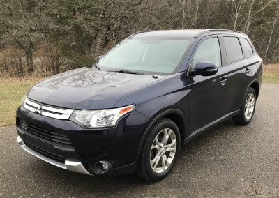 2015 Mitsubishi Outlander SE - 87,000 kms - $17,000